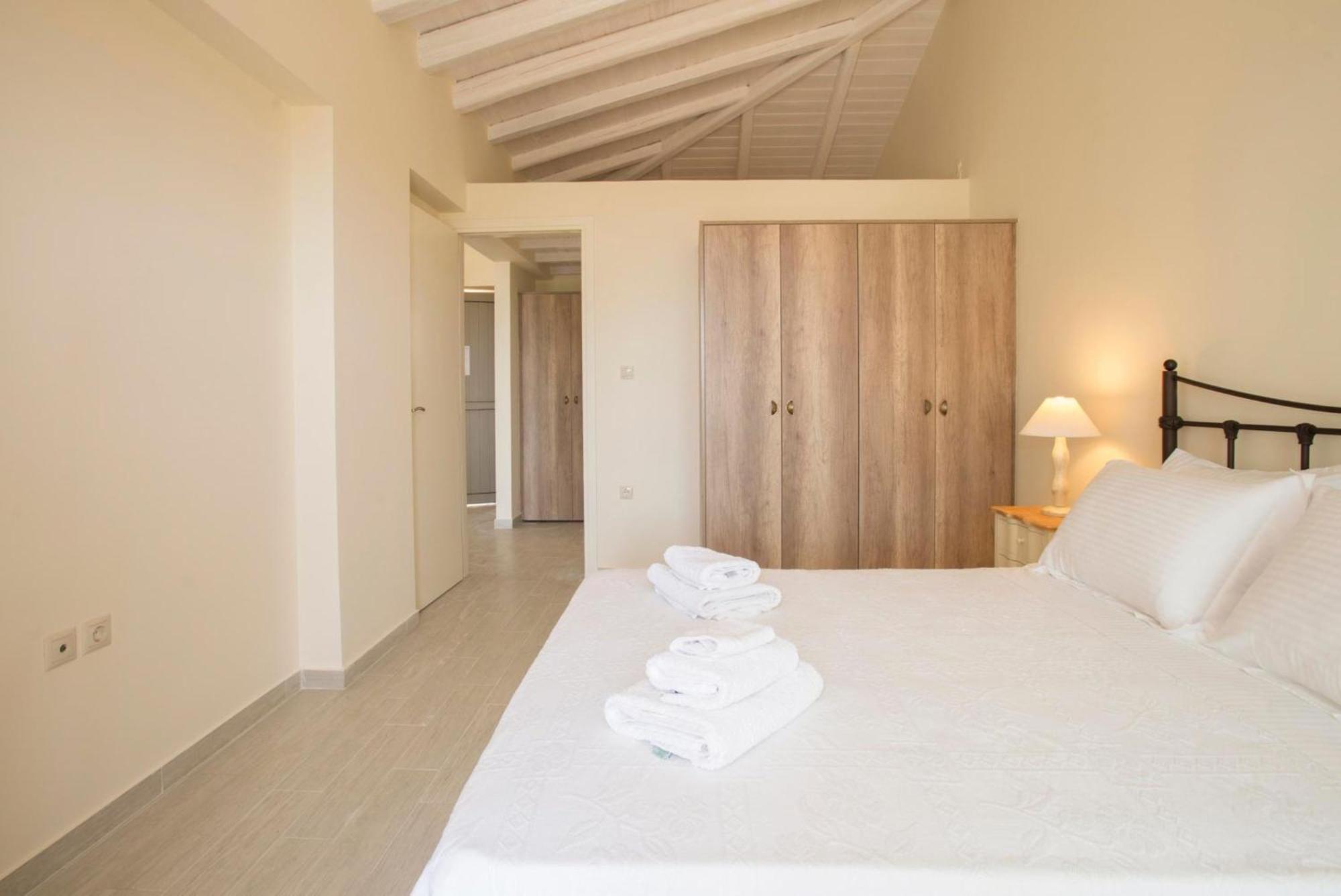 Poliana Estate Villas Riglia エクステリア 写真
